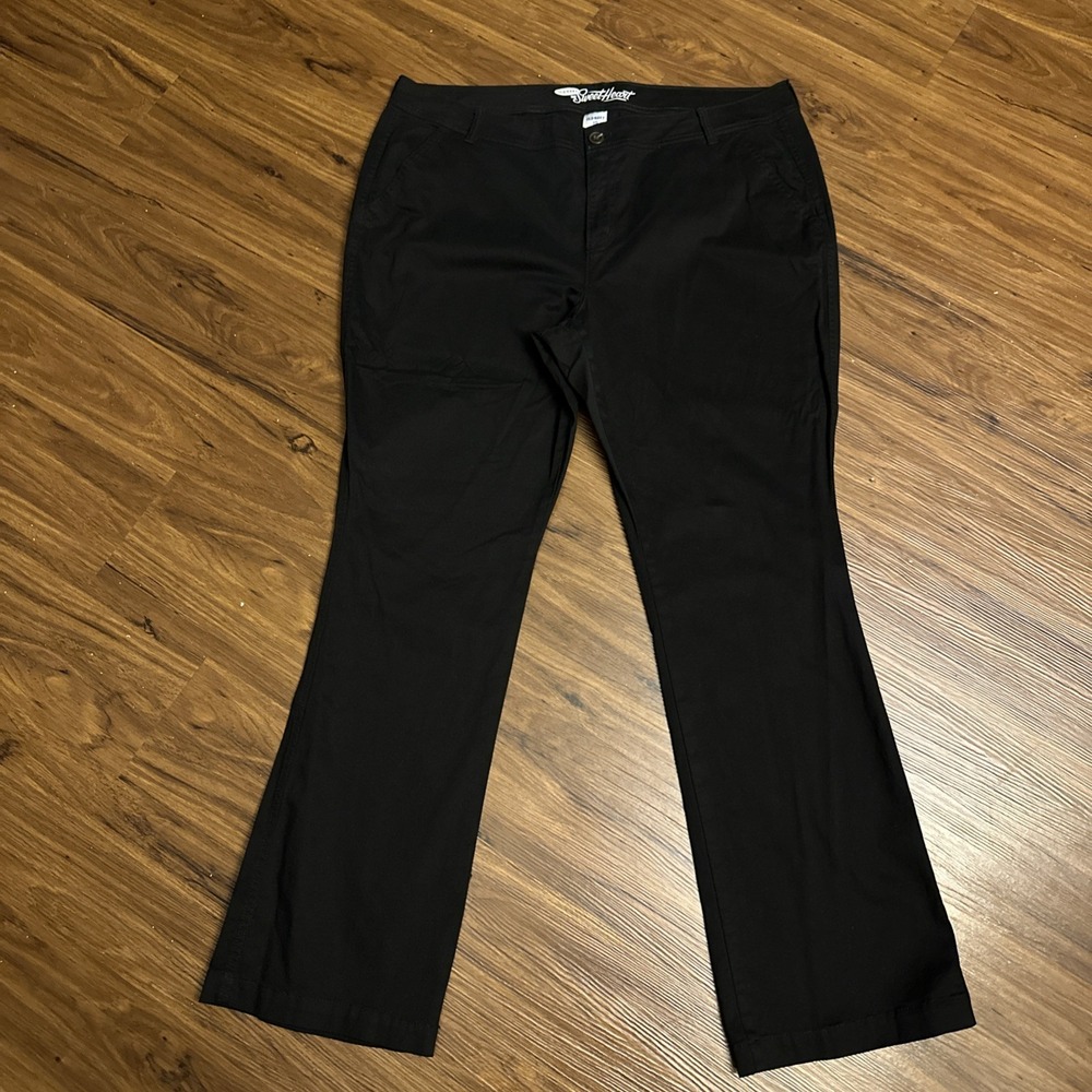 Old Navy Womens The Sweetheart Pants Bootcut Size 18 (40x33) Blackjack